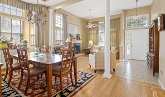 2 Woodlake Ct, Barnegat, NJ 08005