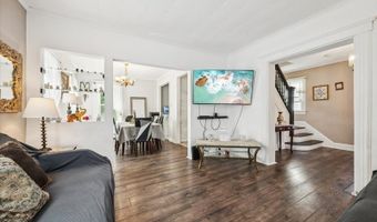 4 Park Heights Ave, Andover, NJ 07801