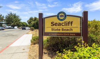 674 Clubhouse Dr, Aptos, CA 95003