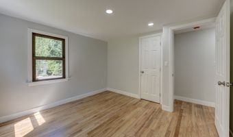 70 Doubleday Rd, Columbia, CT 06237