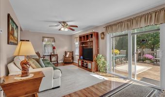 537 3RD St, Atco, NJ 08004