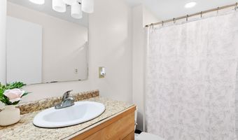 10 Rockingham Ct, Bedford, NH 03110