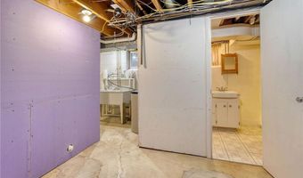 711 Benton St, Anoka, MN 55303