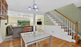 405 Timber Ln 405, Canton, CT 06019
