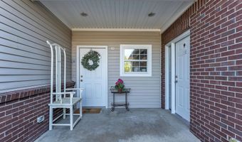 2950 Hunley Dr, Ann Arbor, MI 48105