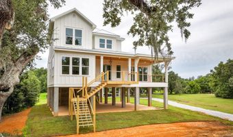 642 N Beach Blvd, Bay St. Louis, MS 39520