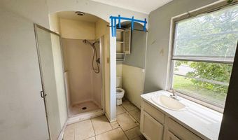 1461 Irish Hill Dr, Biloxi, MS 39530