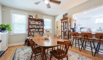 8 Lawrence St, Cumberland, RI 02864