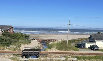 547 FRONT St, Rockaway Beach, OR 97136