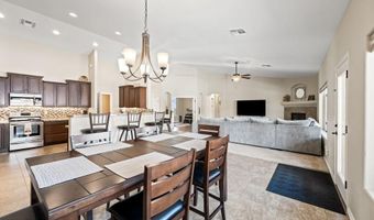 86 E MOON Vis, Apache Junction, AZ 85119