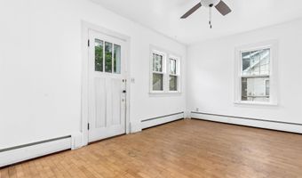 1513 W WASHINGTON St, Appleton, WI 54914