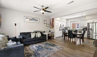225 Royal Gln Unit #410, Escondido, CA 92025