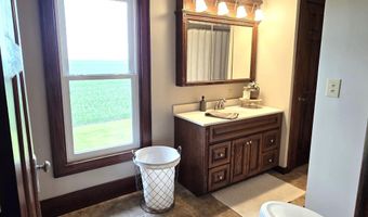 334 17th St, Ackley, IA 50601
