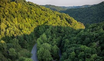 15303 15328 Midland Trl, Ansted, WV 25812