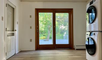59 Cedar St, Belfast, ME 04915