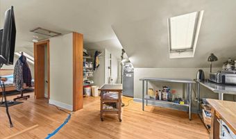 84 Charlotte St, Burlington, VT 05401