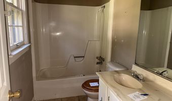 1701 Woodview Cir, Amory, MS 38821