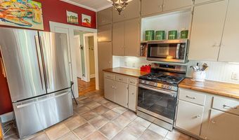 461 Circle Dr, Abingdon, VA 24210