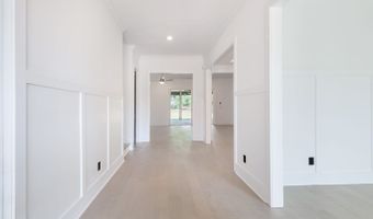 750 Garden Reserve Ln, Alpharetta, GA 30005