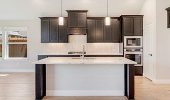 1025 Raptor Rd, Alvarado, TX 76009