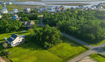 621 Riverview Rd, Bay St. Louis, MS 39520