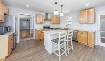 220 E WILLIAMS Ave, Barrington, NJ 08007