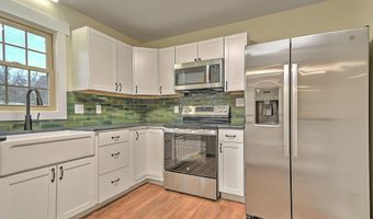 163 Valley View Dr, Abingdon, VA 24210