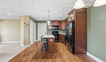 15 Saw Mill Dr 307, North Kingstown, RI 02852