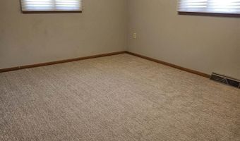 614 Bell Ct, Algona, IA 50511