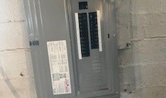 703 E 31st St, Anderson, IN 46016