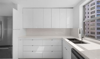 9102 W Bay Harbor Dr 5D, Bay Harbor Islands, FL 33154