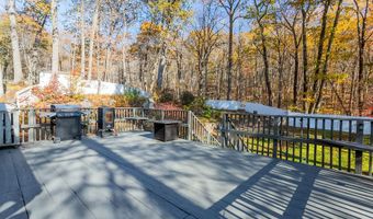 35 Mendes Rd, Danbury, CT 06811