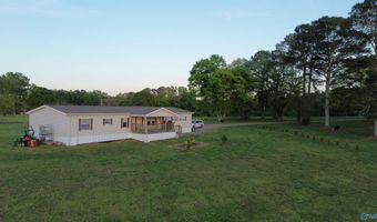 957 Blessing Rd, Albertville, AL 35951