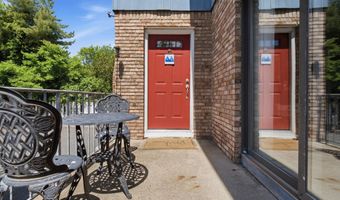 126 W 33RD St, Bayonne, NJ 07002