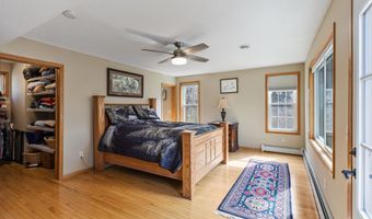 1342 Stagecoach Trl S, Afton, MN 55001