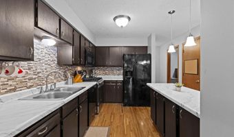 13941 Herald Ct, Apple Valley, MN 55124