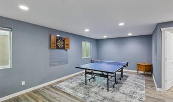 2202 Barry Dr, Adel, IA 50003