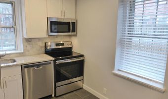 2916 BUCHANAN St S #A2, Arlington, VA 22206