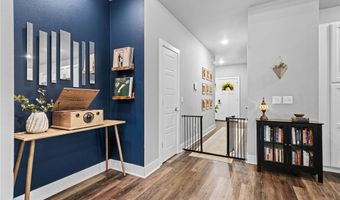 68 Elizabeth Dr, Bella Vista, AR 72715