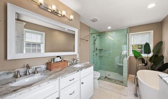 28 CLARK Rdg, Hockessin, DE 19707