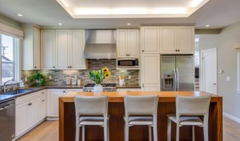 210 Venetian Rd, Aptos, CA 95003
