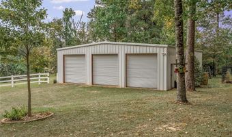 400 Crouch Rd, Benton, LA 71006