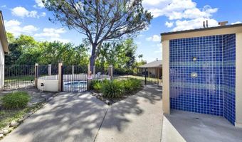 6050 Henderson Dr 16, La Mesa, CA 91942