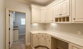 303 Beacon Hl, Brandon, MS 39042