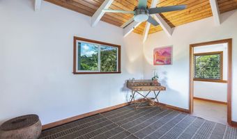 24 OFF MOLOAA Rd, Anahola, HI 96703