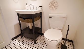 713 S LINWOOD Ave, Baltimore, MD 21224