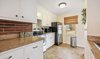 366 Maple Ave, Old Saybrook, CT 06475