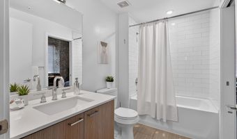 515 N WASHINGTON St 105, Alexandria, VA 22314
