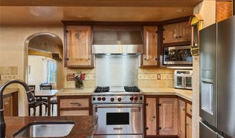 30 Camino Sanador, Santa Fe, NM 87505