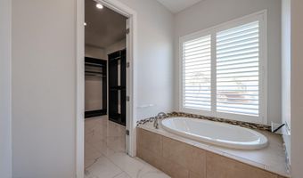 6327 E DIXILETA Dr E, Cave Creek, AZ 85331